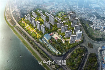 明湖中学附近宝法苑140平简装3室60万可分期