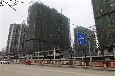 急售浉河中學十三小金色水岸旁经典花园电梯三房随时看